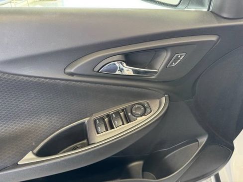 Used 2023 Chevrolet Malibu LT w/ LT True North Edition FWD image 6
