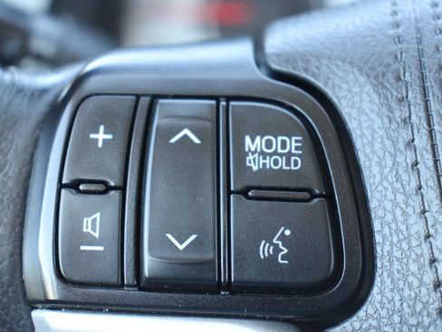 Used 2019 Toyota Sienna SE w/ SE Preferred Package AWD/4WD image 24