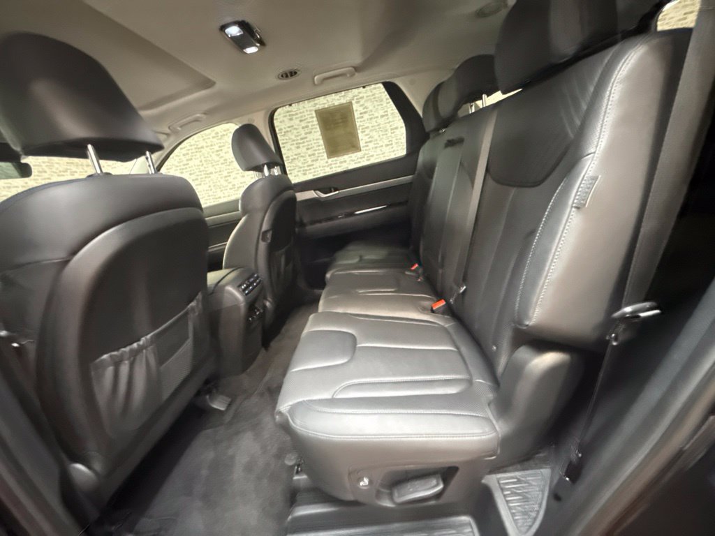 Used 2025 Hyundai Palisade SEL FWD image 14