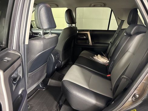 Used 2023 Toyota 4Runner SR5 Premium image 37