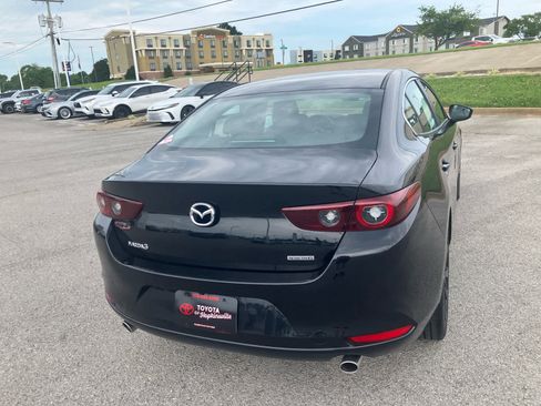 Used 2025 MAZDA MAZDA3 s FWD image 6