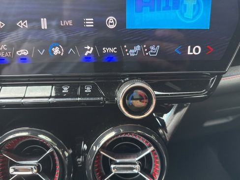 Used 2025 Chevrolet Blazer EV RS image 23