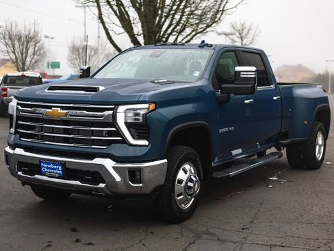 New 2026 Chevrolet Silverado 3500 LTZ w/ LTZ Convenience Package image 5