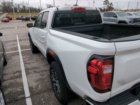 Used 2024 GMC Canyon AT4 w/ AT4 Premium Package image 8