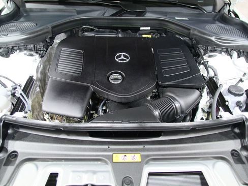 Certified 2026 Mercedes-Benz GLC 300 4MATIC image 31