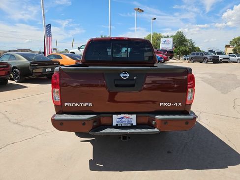 Used 2016 Nissan Frontier PRO-4X AWD/4WD image 3