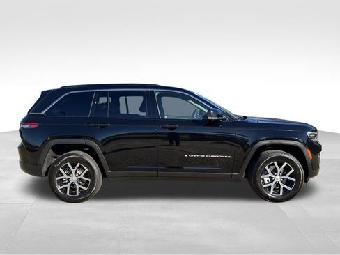 New 2025 Jeep Grand Cherokee Limited w/ Luxury Tech Group II image 5