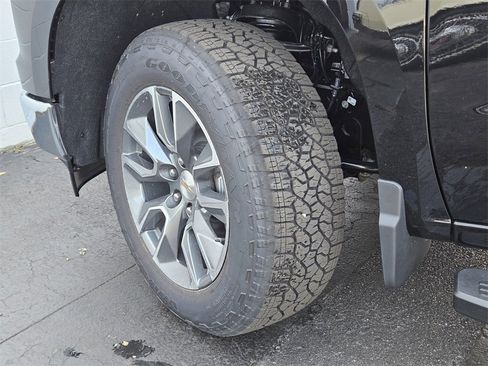 New 2025 Chevrolet Silverado 1500 LT w/ Z71 Off-Road Package image 31