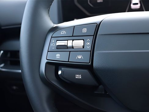 Used 2025 Kia K4 EX image 19