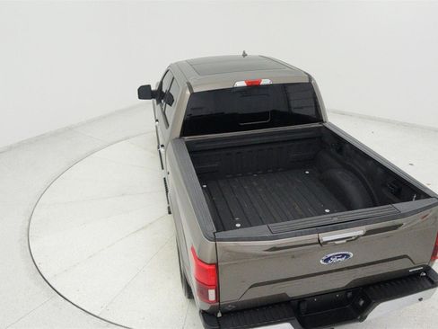 Used 2018 Ford F150 Lariat image 16