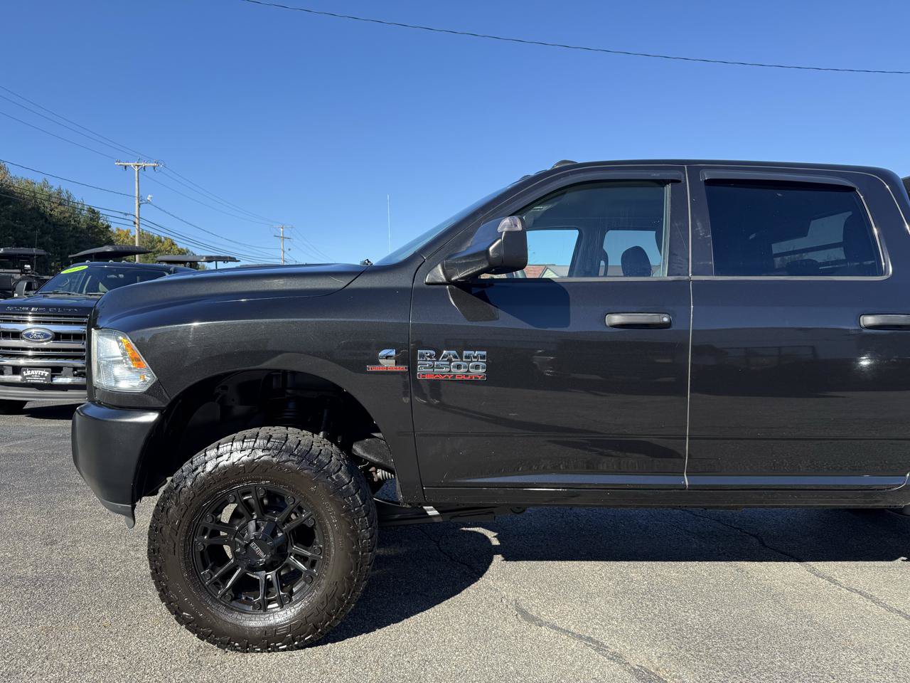 Used 2018 RAM 2500 Tradesman w/ Chrome Appearance Group AWD/4WD image 4