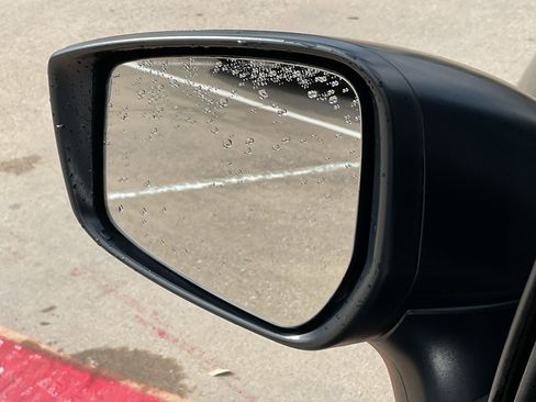 Used 2025 Nissan Versa S w/ Trunk Package image 11