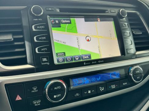 Used 2016 Toyota Highlander Limited image 36