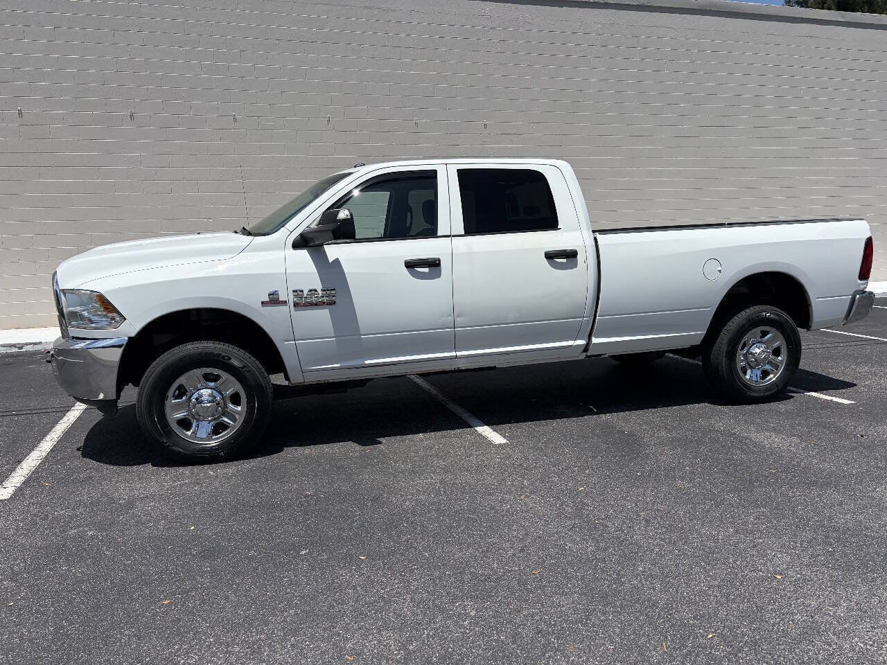 Used 2017 RAM 2500 Tradesman w/ Chrome Appearance Group AWD/4WD image 9