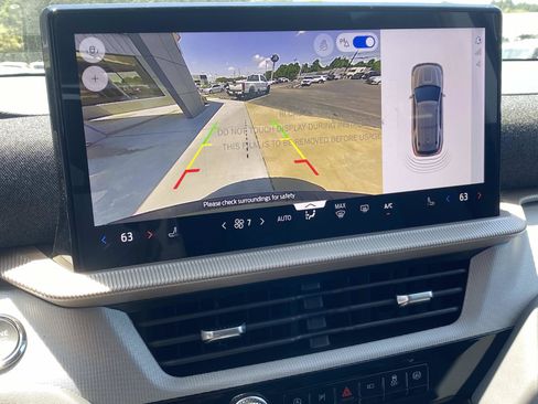 New 2026 Ford Explorer Active RWD image 18