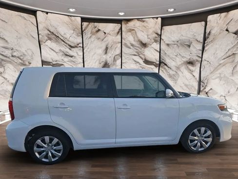 Used 2012 Scion xB image 7