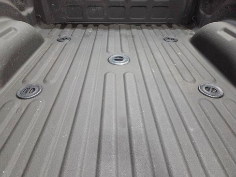 Used 2024 RAM 2500 Laramie w/ Towing Technology Group AWD/4WD image 32