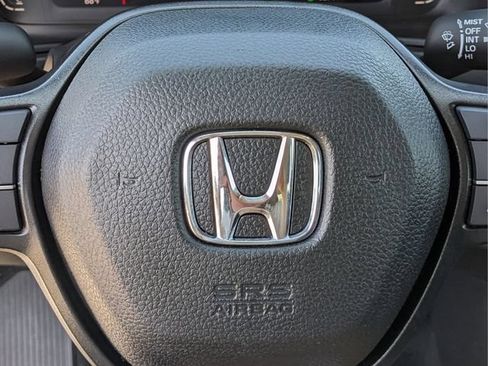 Used 2025 Honda Accord LX image 34