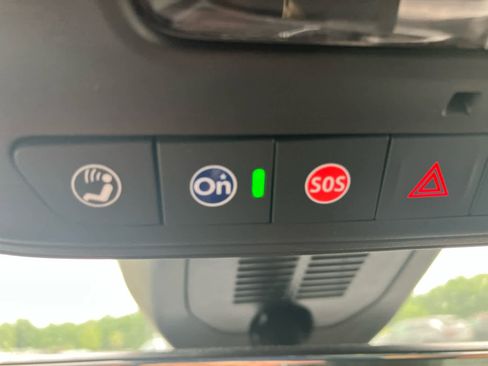Used 2025 Chevrolet Equinox LT w/ Convenience Package II FWD image 23