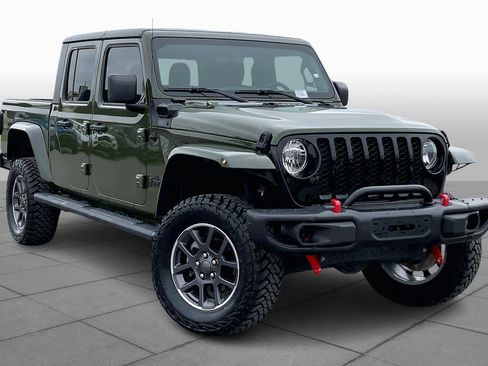 Used 2023 Jeep Gladiator Sport image 2