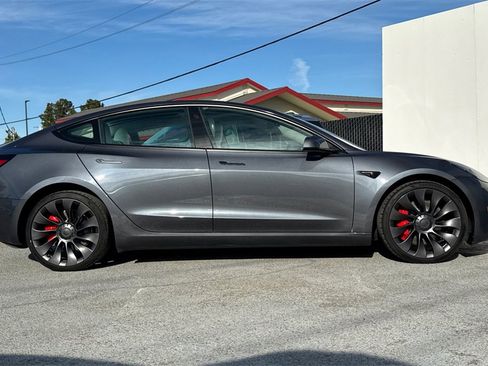 Used 2023 Tesla Model 3 Performance image 3