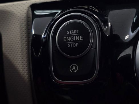Used 2025 Mercedes-Benz CLA 250 4MATIC image 37