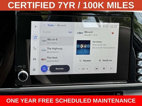 Used 2025 Toyota Camry SE FWD image 19