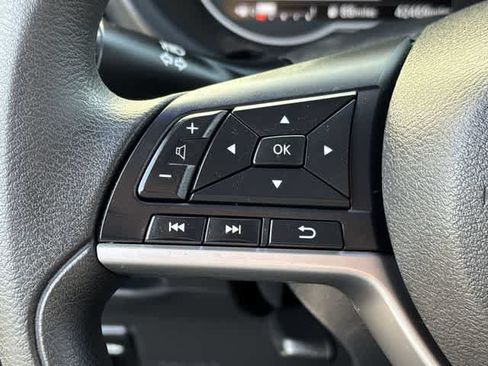 Used 2019 Nissan Kicks SV FWD image 22