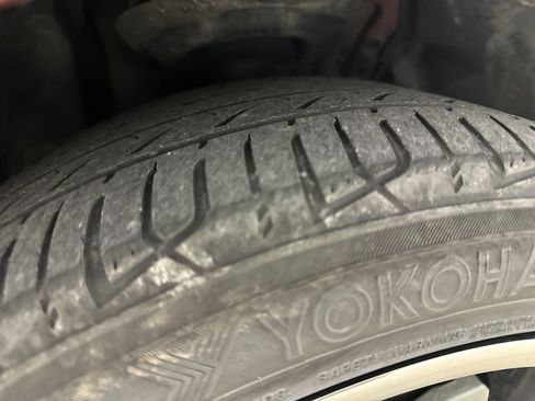 Used 2019 Toyota Camry XLE image 12