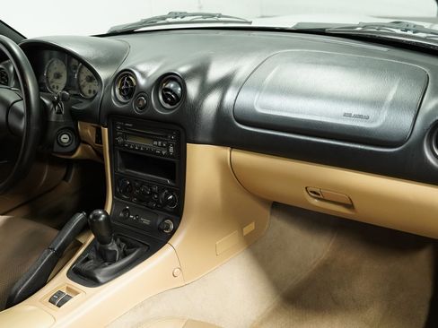 Used 2001 MAZDA MX-5 Miata LS image 37