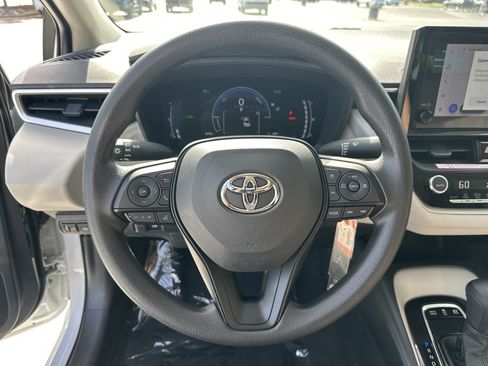 Certified 2026 Toyota Corolla LE FWD image 18