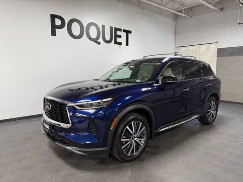 Used 2023 INFINITI QX60 Sensory w/ Vision Package AWD/4WD image 2