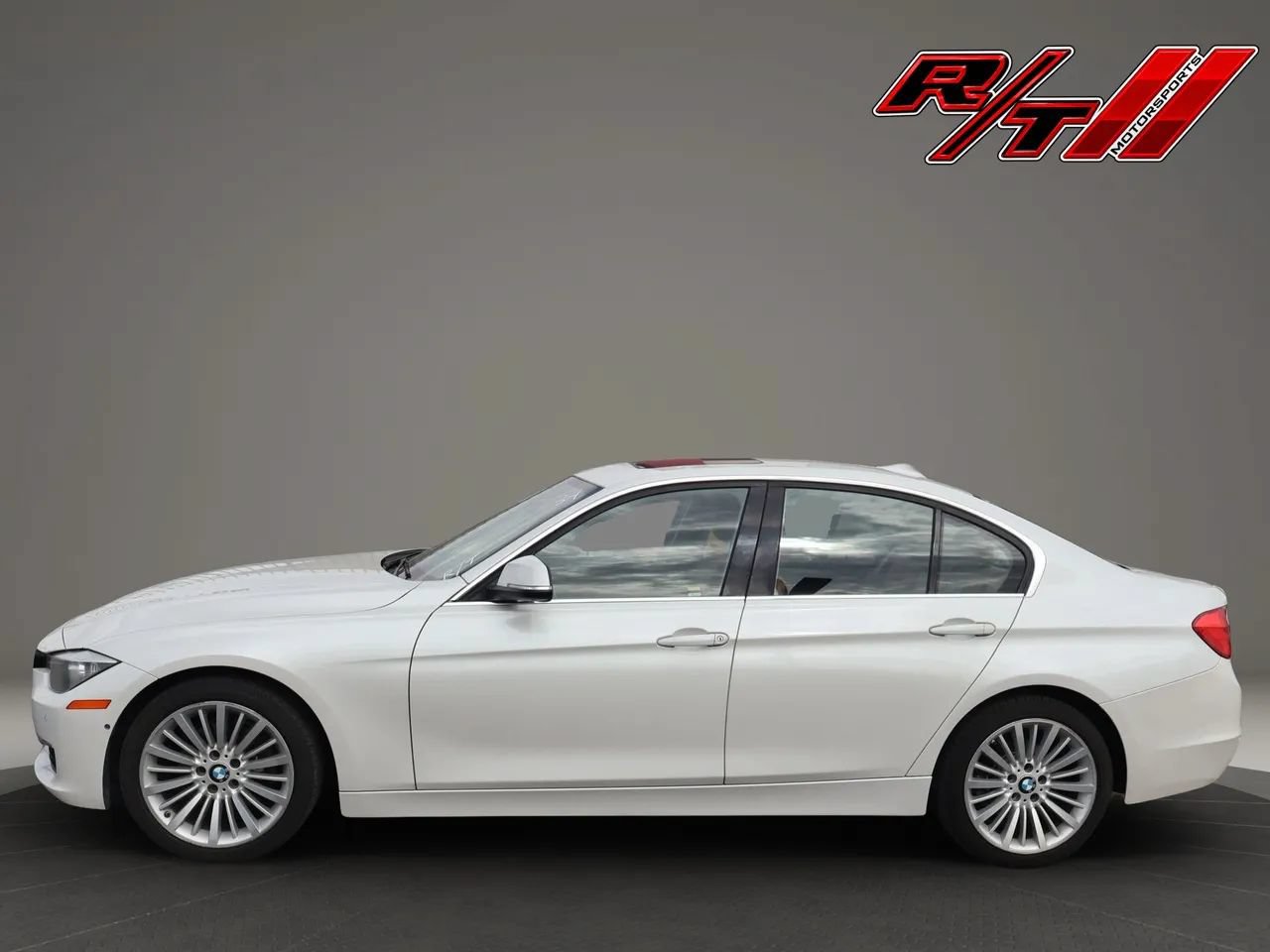 Used 2015 BMW 328i Sedan RWD image 4