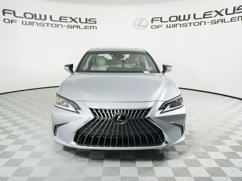 New 2025 Lexus ES 350 w/ Premium Package image 2