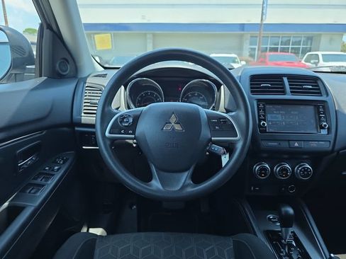 Used 2024 Mitsubishi Outlander Sport AWD image 17