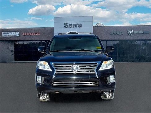 Used 2014 Lexus LX 570 4WD image 2