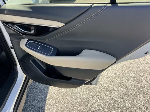 Used 2022 Subaru Outback Limited image 16