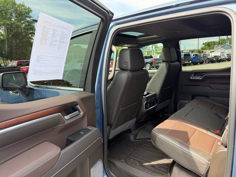 Used 2026 GMC Sierra 1500 Denali w/ Denali Reserve Package AWD/4WD image 11