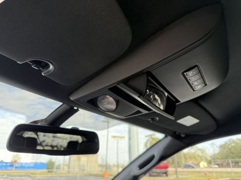 Used 2020 Dodge Grand Caravan SXT image 30