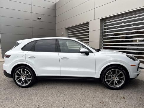 Used 2023 Porsche Cayenne S Platinum AWD/4WD image 8