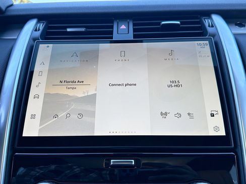 New 2026 Land Rover Discovery Limited Edition image 30