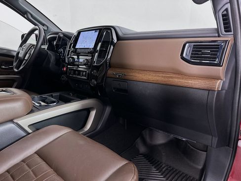 Used 2023 Nissan Titan Platinum Reserve w/ Moonroof Package AWD/4WD image 31