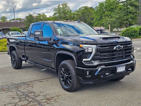 New 2026 Chevrolet Silverado 3500 High Country w/ High Country Premium Package AWD/4WD image 7