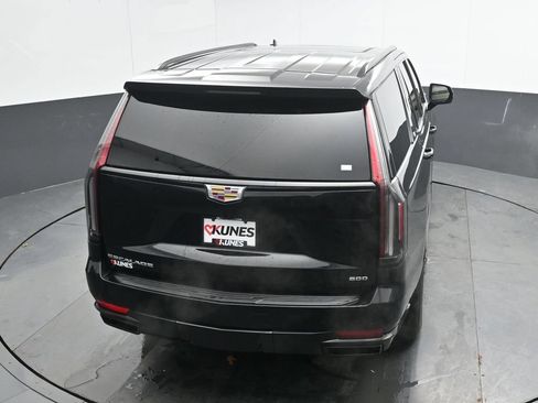 Used 2023 Cadillac Escalade Sport AWD/4WD image 33
