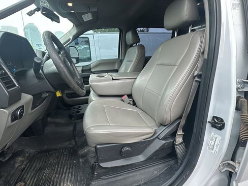 Used 2017 Ford F350 XL w/ Power Equipment Group AWD/4WD image 9
