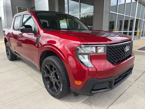 Certified 2025 Ford Maverick XLT w/ Equipment Group 301A image 10