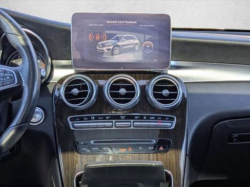 Used 2019 Mercedes-Benz GLC 350e 4MATIC image 14