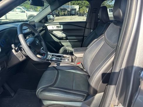 Used 2023 Ford Explorer ST w/ Equipment Group 401A AWD/4WD image 9