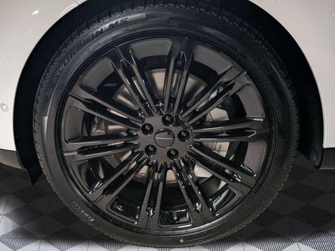 New 2026 Land Rover Range Rover SE AWD/4WD image 9
