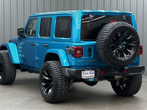 Used 2024 Jeep Wrangler Unlimited Sahara w/ Technology Group image 3